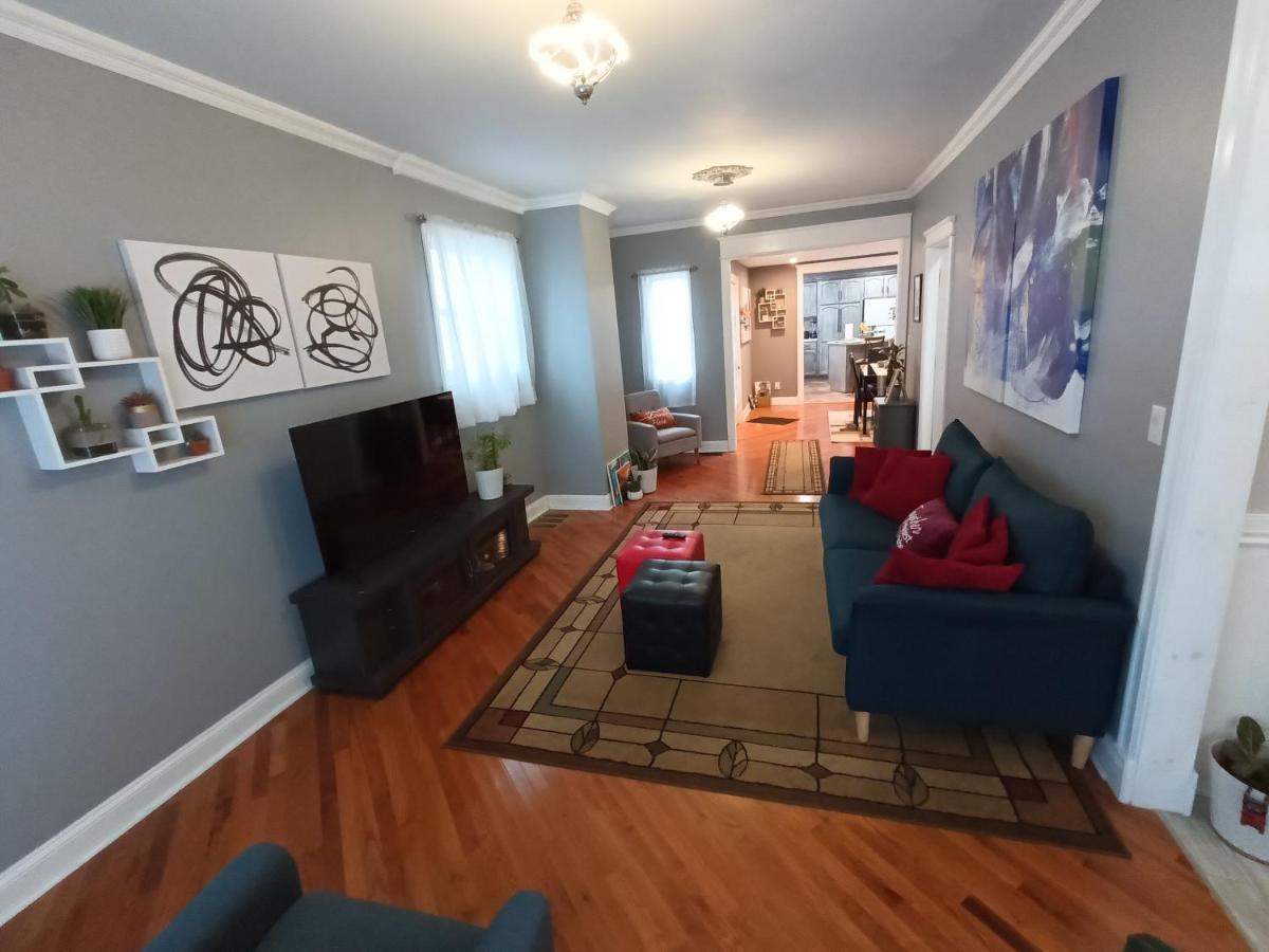 Cozy Updated 3-Br Apartment Near Peace Bridge Buffalo Kültér fotó