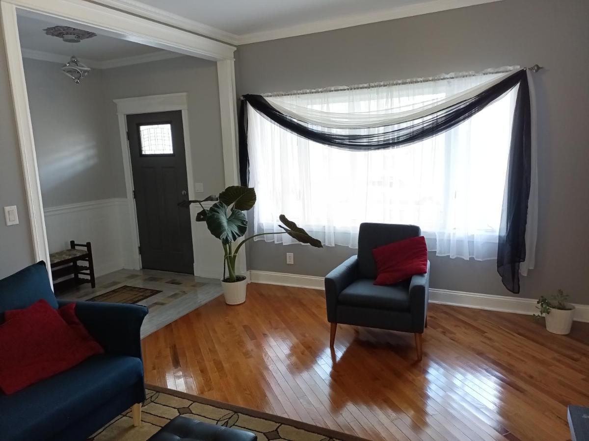 Cozy Updated 3-Br Apartment Near Peace Bridge Buffalo Kültér fotó